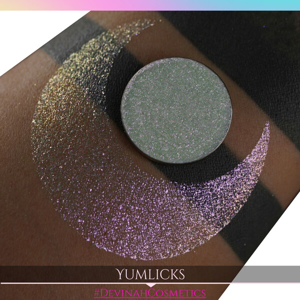 YUMLICKS Pressed Pigment