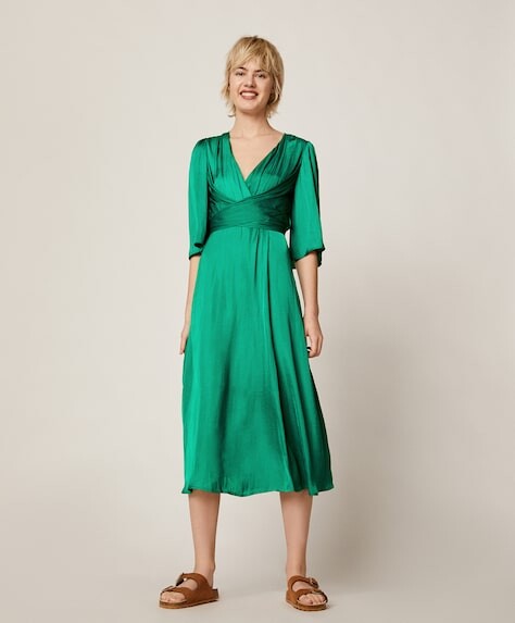 Robe satinée