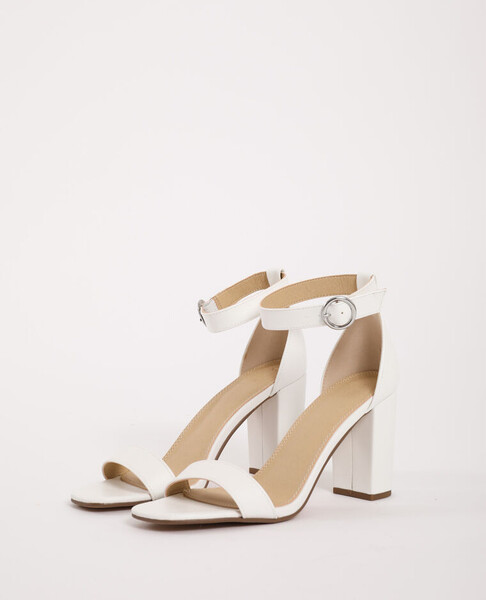 Sandales à talons hauts