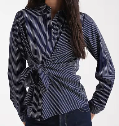 Threadbare - Chemise boutonnée rayée nouée à l'avant - Bleu marine