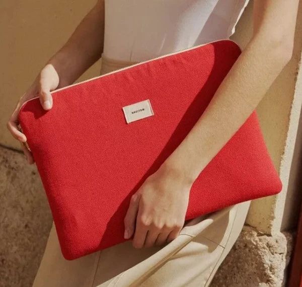 Housse ordinateur 15/16 pouces - Carmen