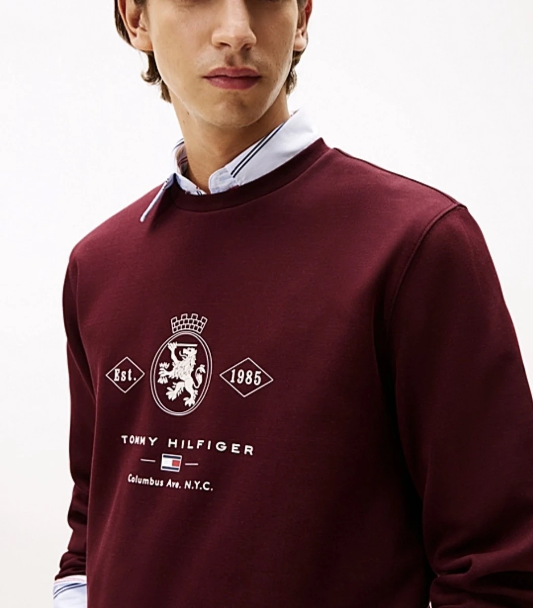 — tommy hilfiger, sweat varsity blason (deep burgundy, XS ou S)