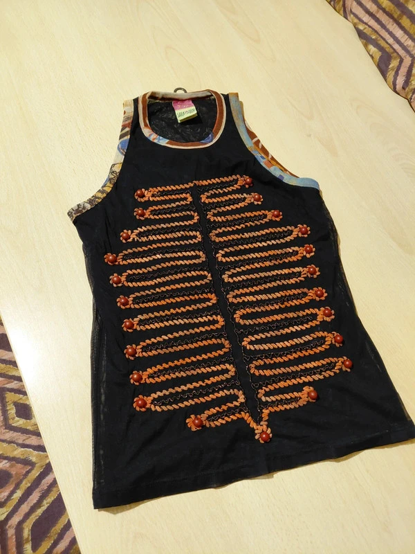 *save the queen* | Vinted