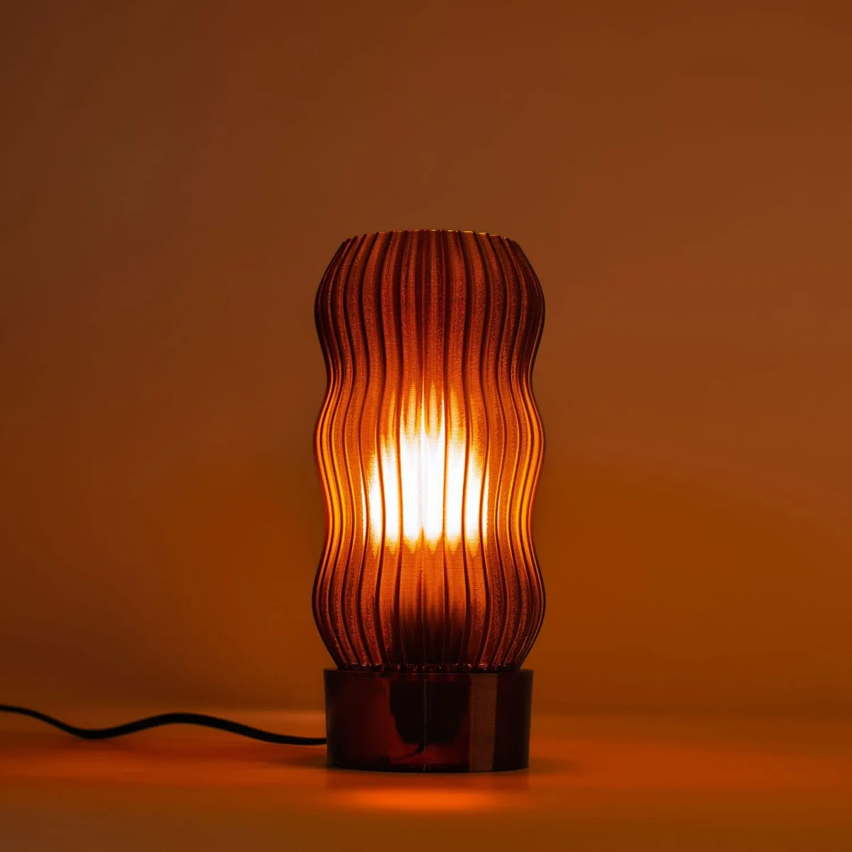 WAVY Table Lamp – Amber