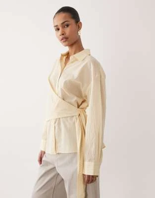Mango - Chemise en coton majoritaire à rayures nouée sur les côtés - Jaune beurre et noir