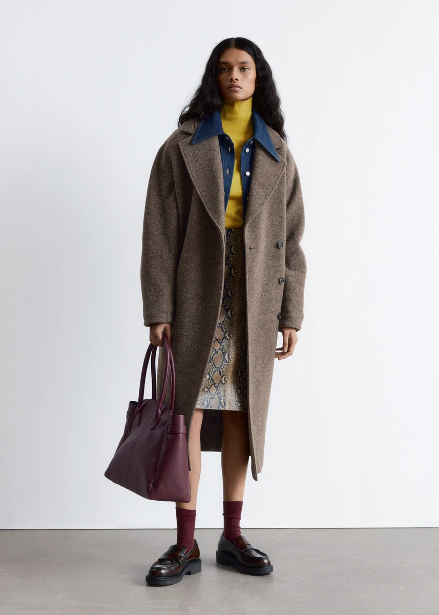 Manteau volumineux en laine avec ceinture