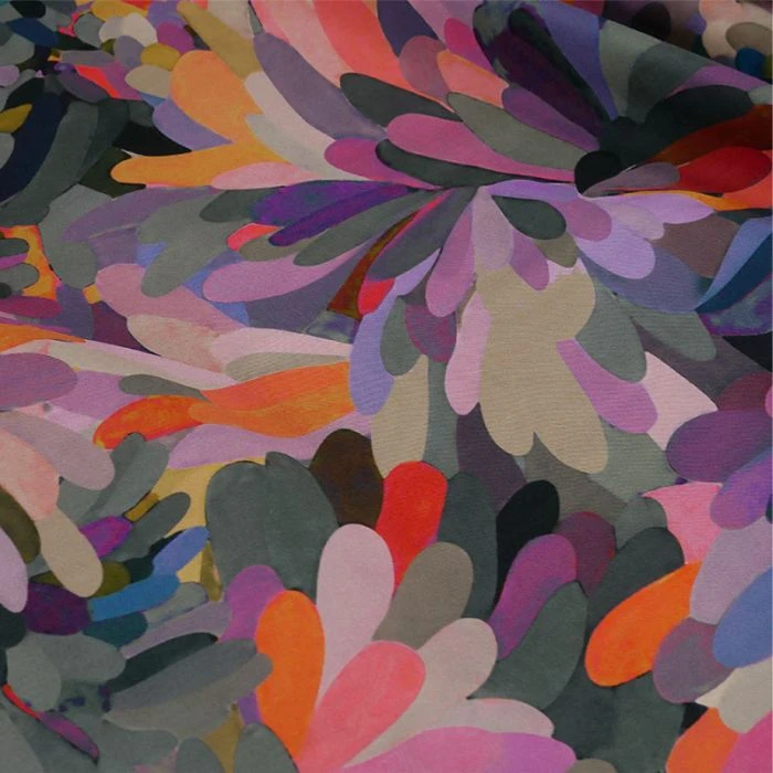 popeline de viscose motif plumage multicolore – tissu fluide et coloré pour vêtements