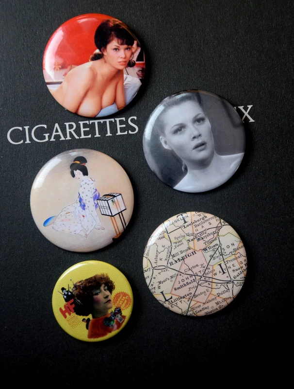 lot de 5 badges à épingler