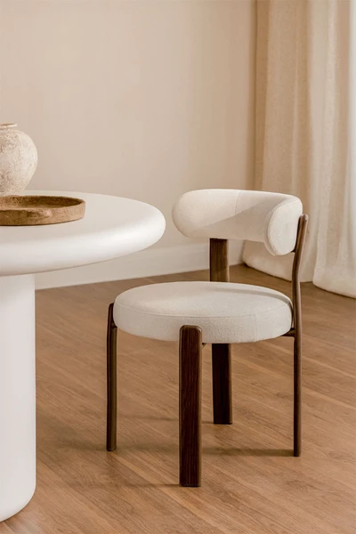 Chaise de salle à manger rembourrée et en fer Jolie