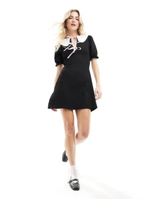 Miss Selfridge - Robe avec col et nœuds - Noir | ASOS