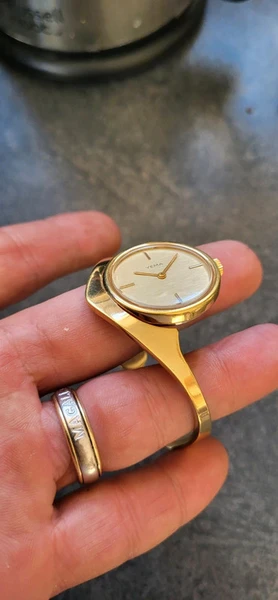 Montre Yema mécanique
