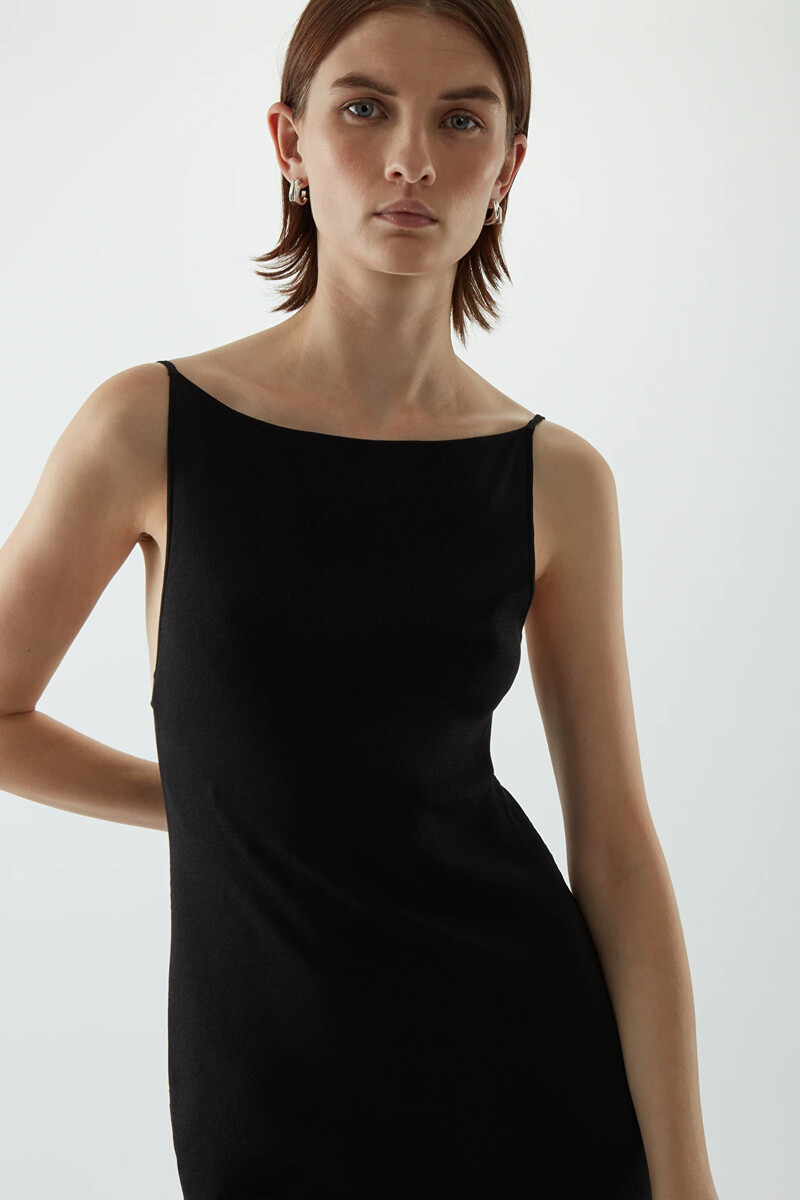 BACKLESS KNITTED SLIP DRESS