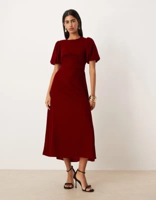 Nobody's Child - Zelda - Robe longueur mollet en velours à découpe au dos et manches bouffantes - Rouge